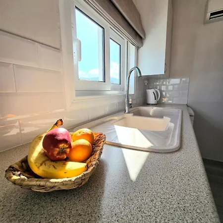 Vanas Roof Garden Nyaraló Ambávrisz