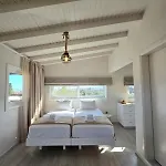 Vanas Roof Garden *