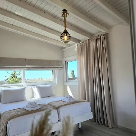 בית נופש Vanas Roof Garden Ampavris