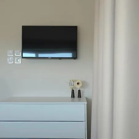 בית נופש Vanas Roof Garden Ampavris