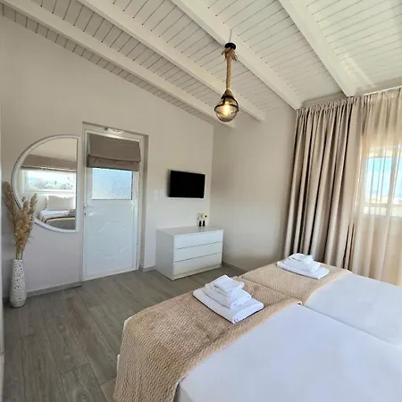 Vanas Roof Garden * Ampavris