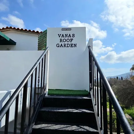 Vanas Roof Garden * Ampavris